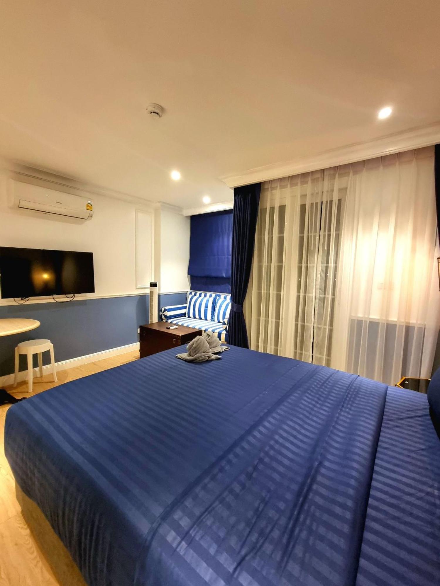 Seven Seas Cote D'Azur Resort Jomtien Na Chom Thian Bagian luar foto
