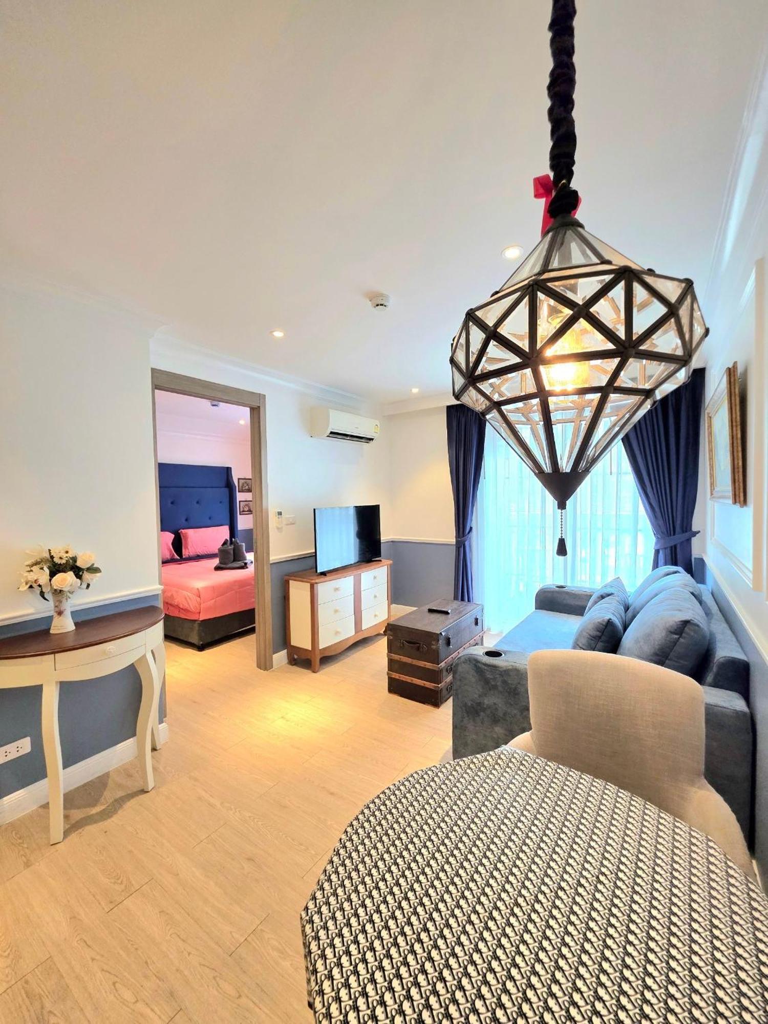 Seven Seas Cote D'Azur Resort Jomtien Na Chom Thian Bagian luar foto